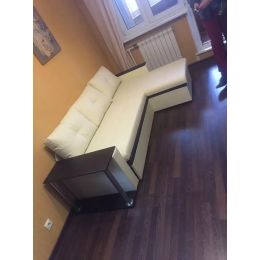 Диван угловой Атланта Крим со столиком